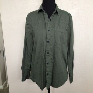 Universal Thread Olive Casual Button-Down Shirt